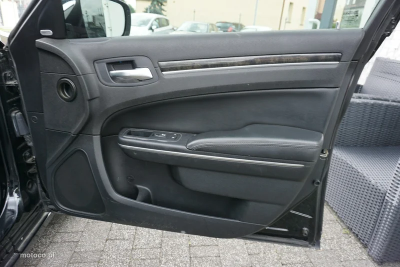 Lancia Thema 17