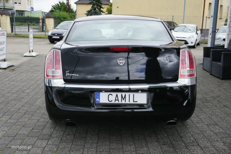 Lancia Thema 5