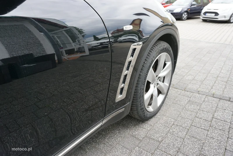 Infiniti FX 23