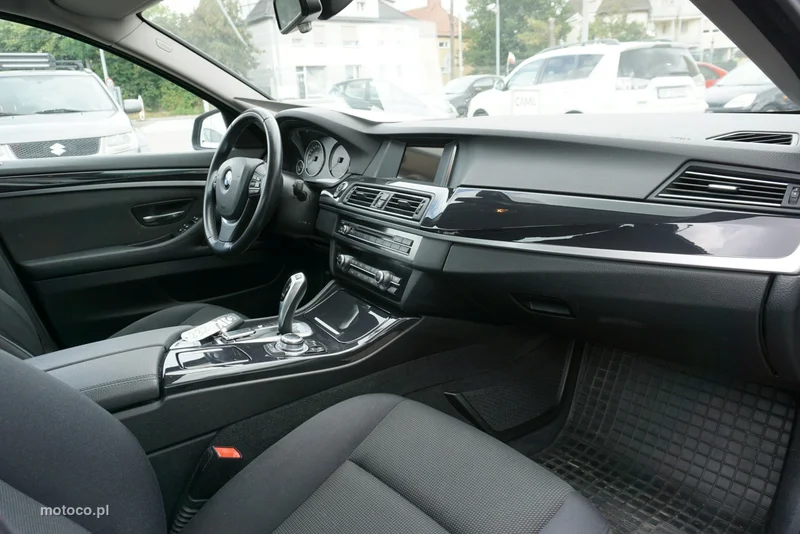 BMW Seria 5 F10 518 21