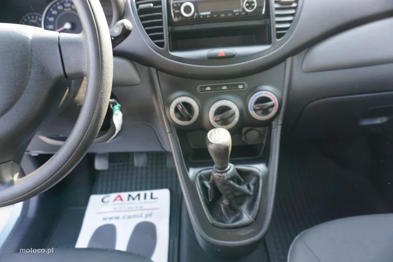 Hyundai i10 15