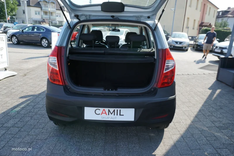 Hyundai i10 17