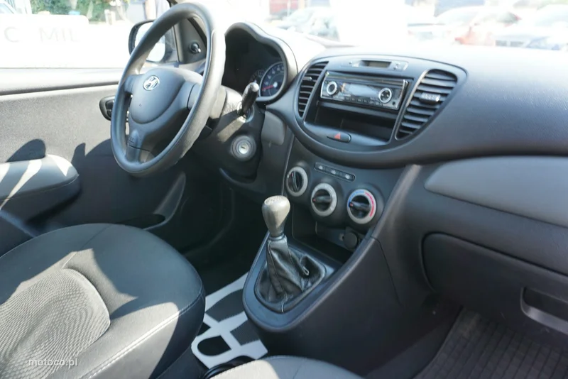 Hyundai i10 22