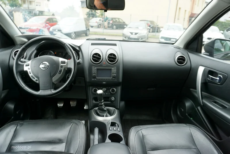 Nissan Qashqai+2 13