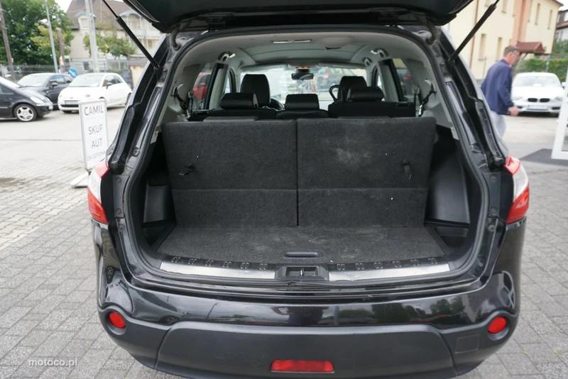 Nissan Qashqai+2 16