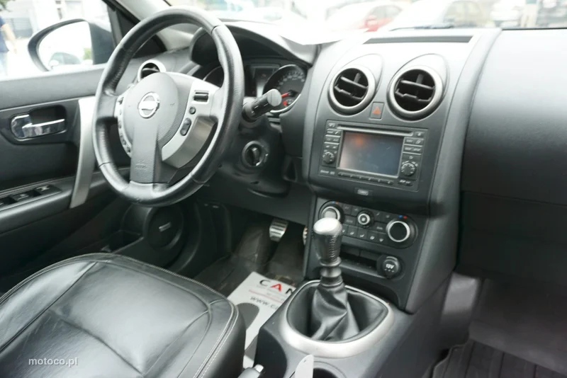 Nissan Qashqai+2 22