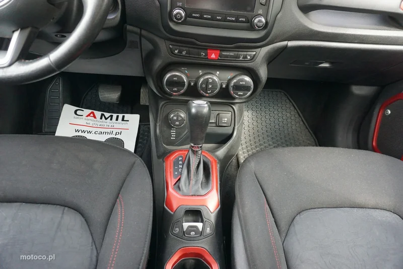 Jeep Renegade 19