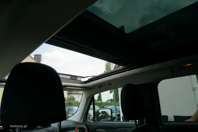 Jeep Renegade 21