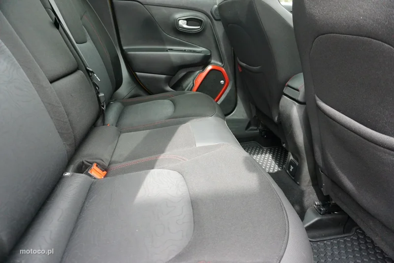 Jeep Renegade 44