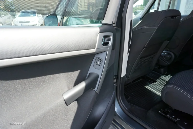 Citroen C4 Picasso 12