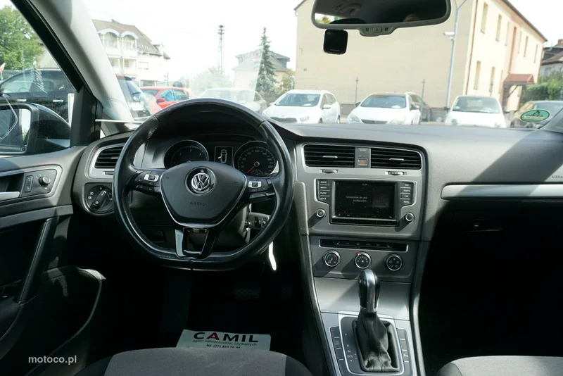Volkswagen Golf VII 13
