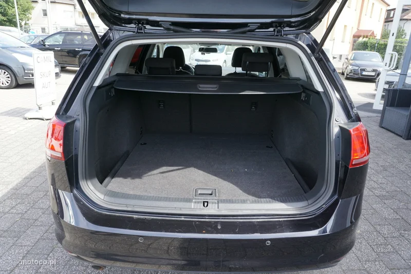 Volkswagen Golf VII 16