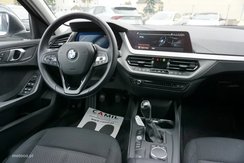 BMW Seria 1 F40 118 13