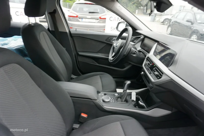 BMW Seria 1 F40 118 22