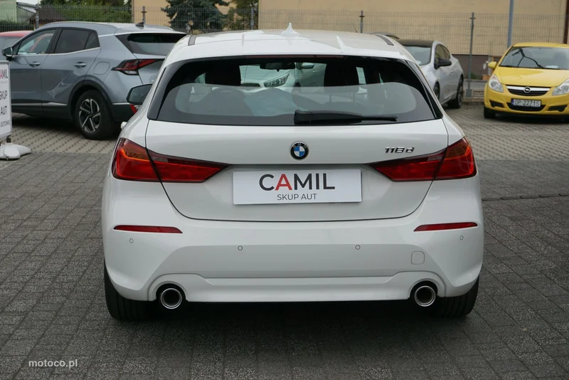 BMW Seria 1 F40 118 6