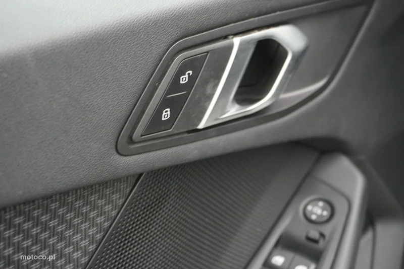 BMW Seria 1 F40 118 9