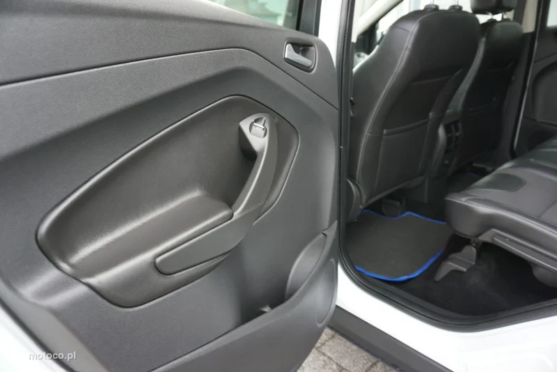 Ford Kuga II 14