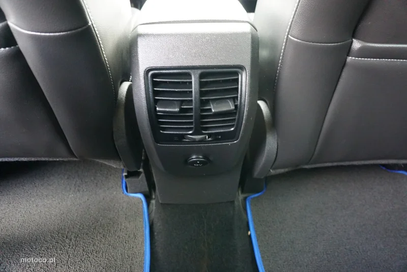 Ford Kuga II 19