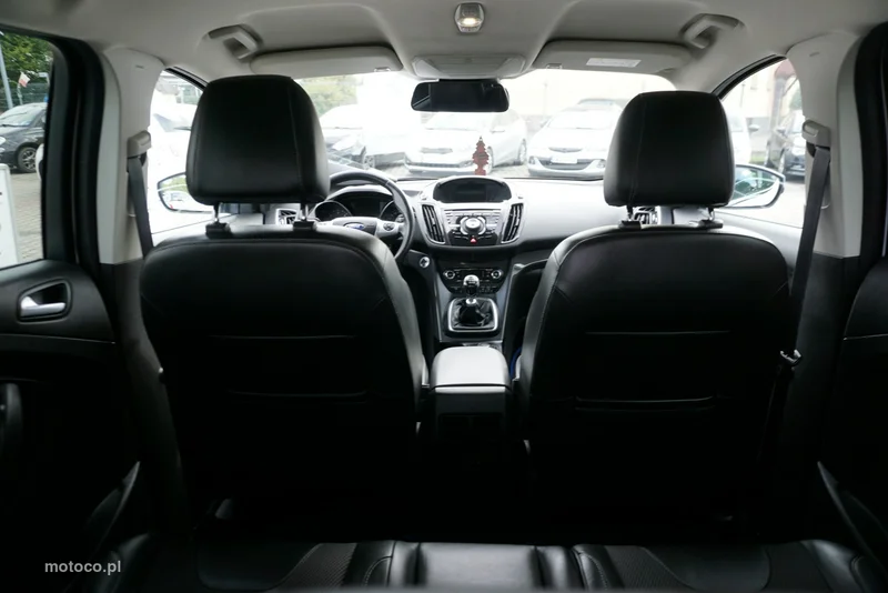 Ford Kuga II 23