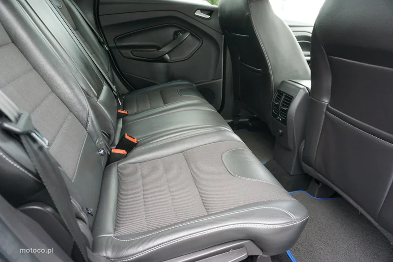 Ford Kuga II 25