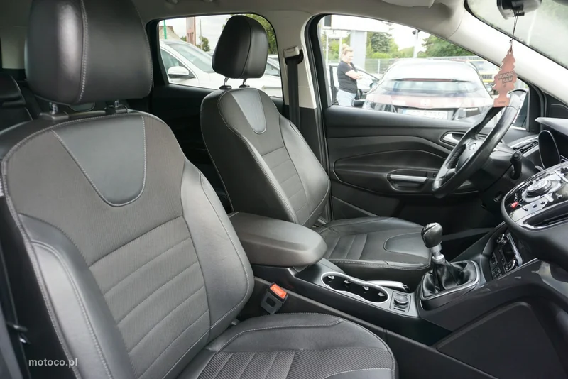 Ford Kuga II 32