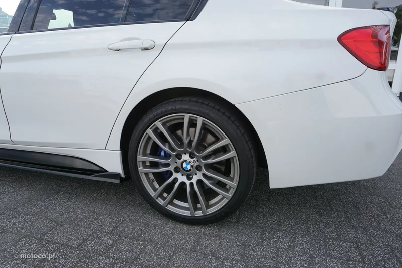 BMW Seria 3 F30 335 8