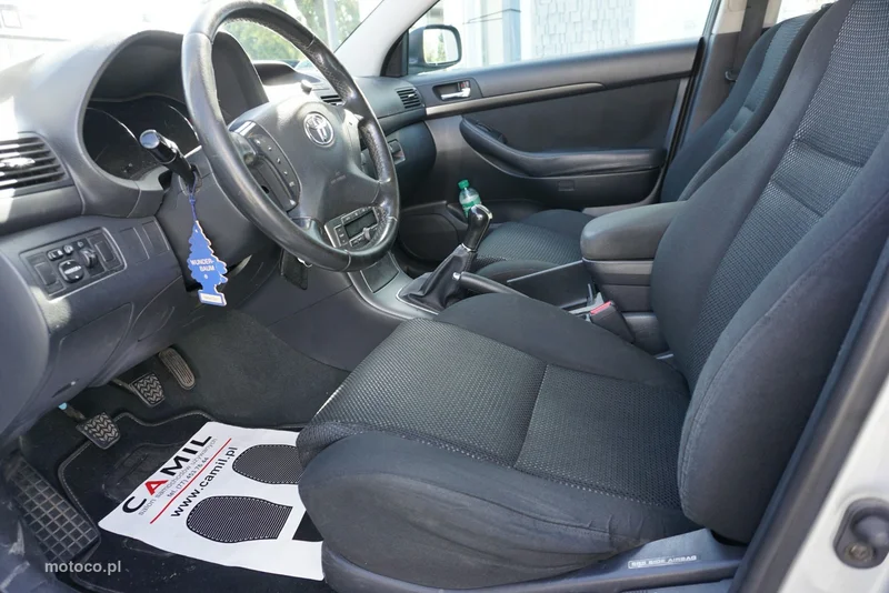 Toyota Avensis T25 9
