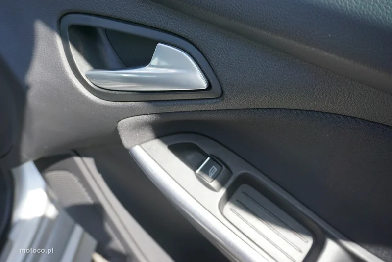 Ford Focus III 16