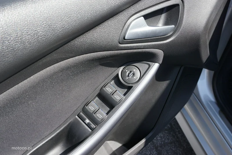 Ford Focus III 8