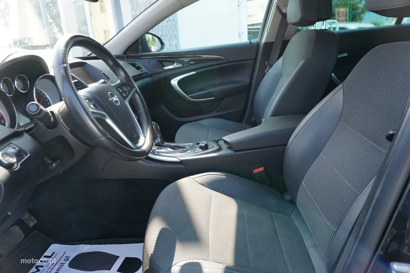 Opel Insignia A 11