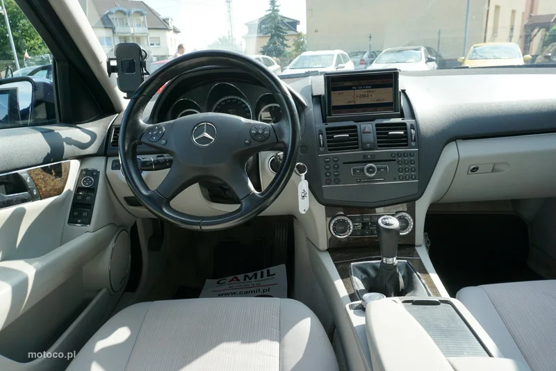 Mercedes-Benz Klasa C W204 C 200 13