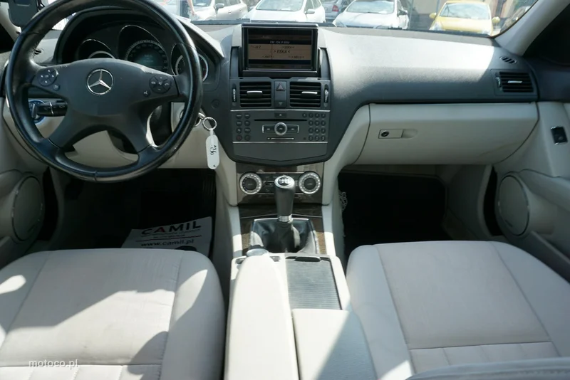 Mercedes-Benz Klasa C W204 C 200 14