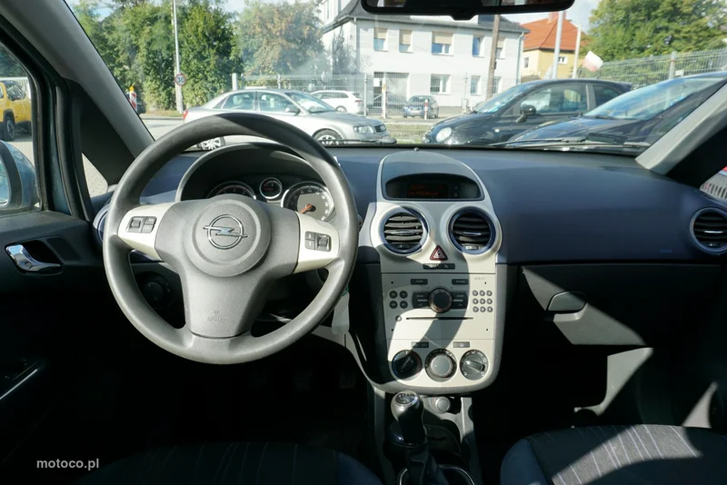 Opel Corsa D 12