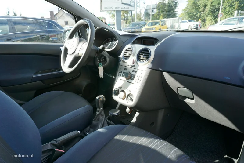 Opel Corsa D 22