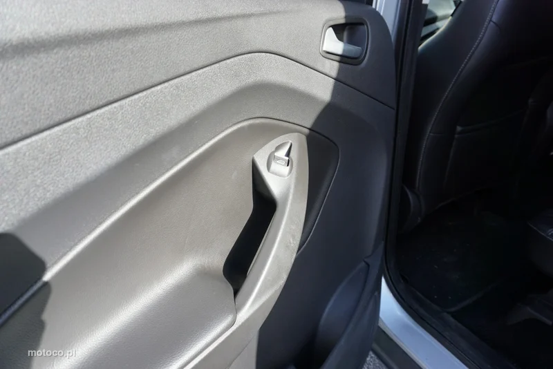 Ford Kuga II 12