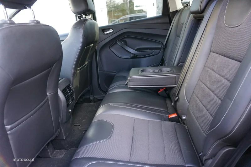 Ford Kuga II 13
