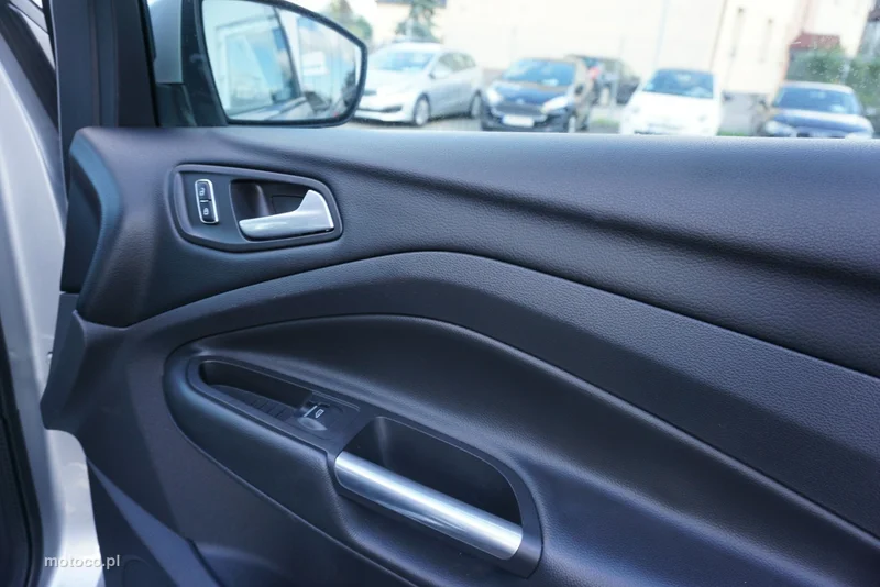 Ford Kuga II 20