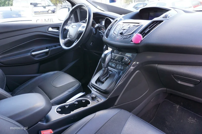 Ford Kuga II 21