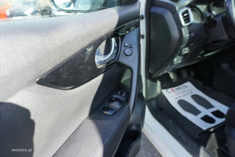 Nissan Qashqai 12