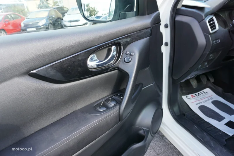 Nissan Qashqai 10