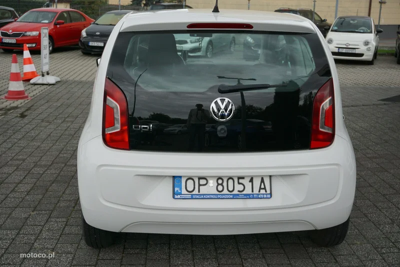 Volkswagen up! 5