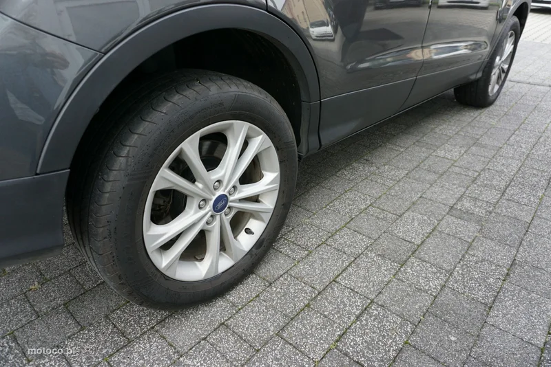 Ford Kuga II 23