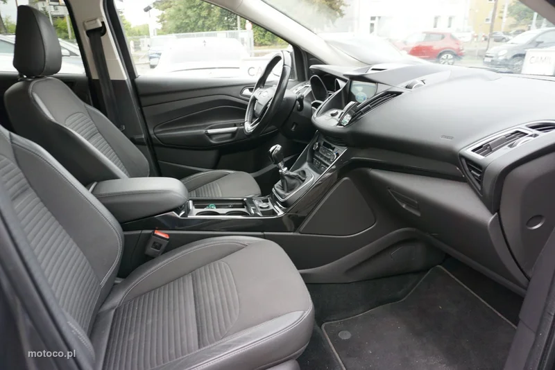 Ford Kuga II 27