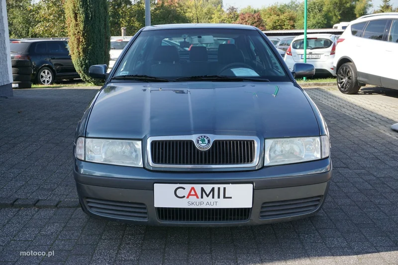 Skoda Octavia II 2