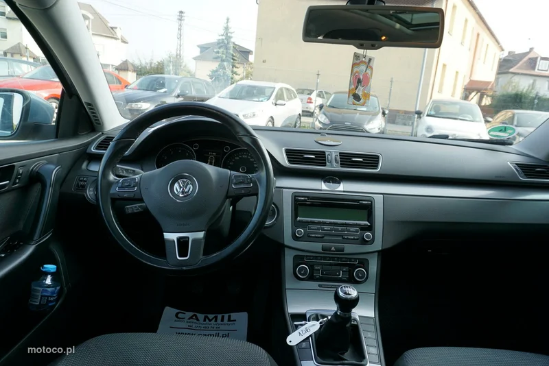 Volkswagen Passat B7 12