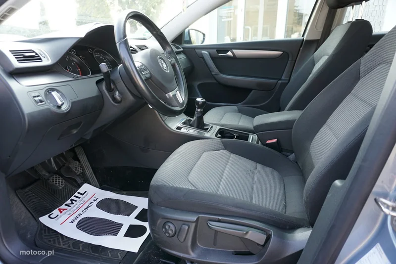 Volkswagen Passat B7 8