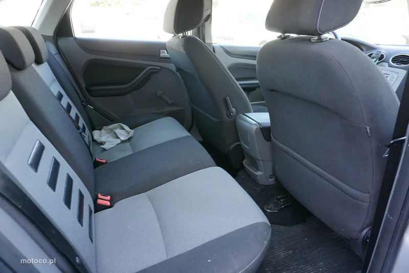 Ford Focus II 13