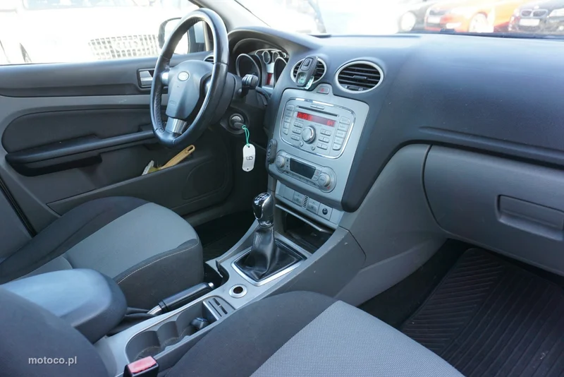 Ford Focus II 15