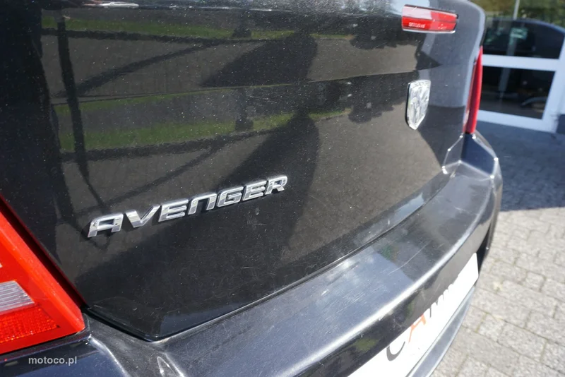 Dodge Avenger 15