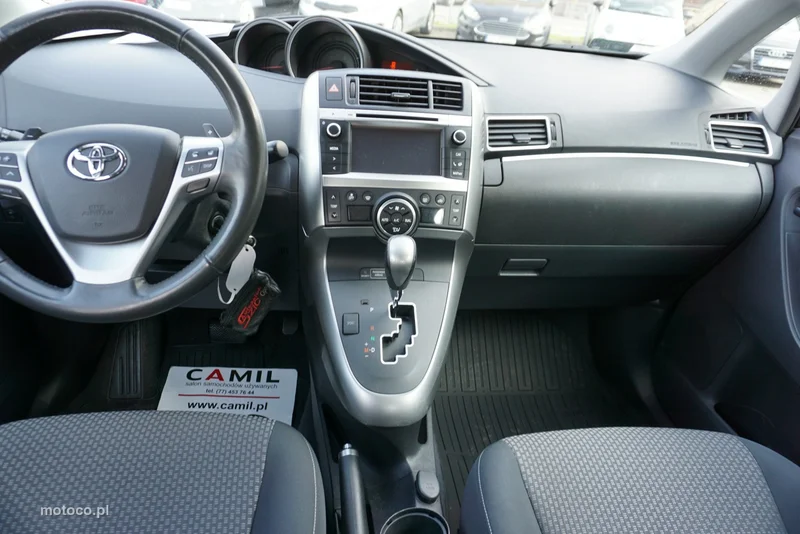 Toyota Verso 13